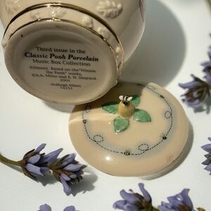 Classic Pooh Porcelain Music Box